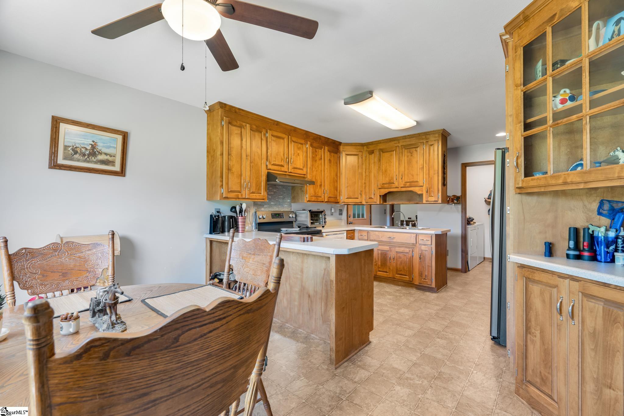 546 Pecan Road Abbeville, SC 29620 - Photo 6 of 29