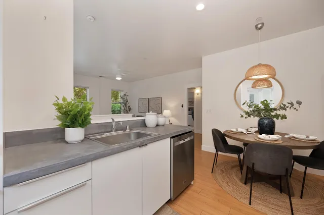 $779,000 | 2107 3rd Street, Sacramento, CA 95818