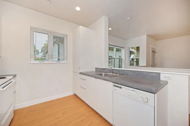 $779,000 | 2107 3rd Street, Sacramento, CA 95818