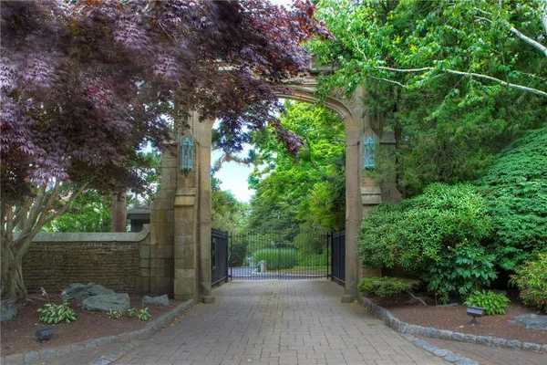 $3,500,000 | 111 Harrison Avenue, Unit A18, Newport, RI 02840