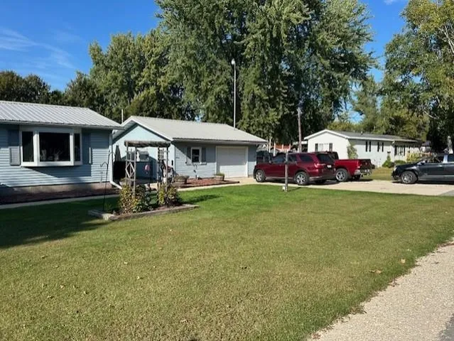 $199,900 | W5088 Highland Drive, Shawano, WI 54166