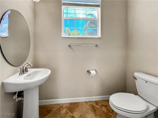 $1,949 | 8895 Via Isola Court, Fort Myers, FL 33966