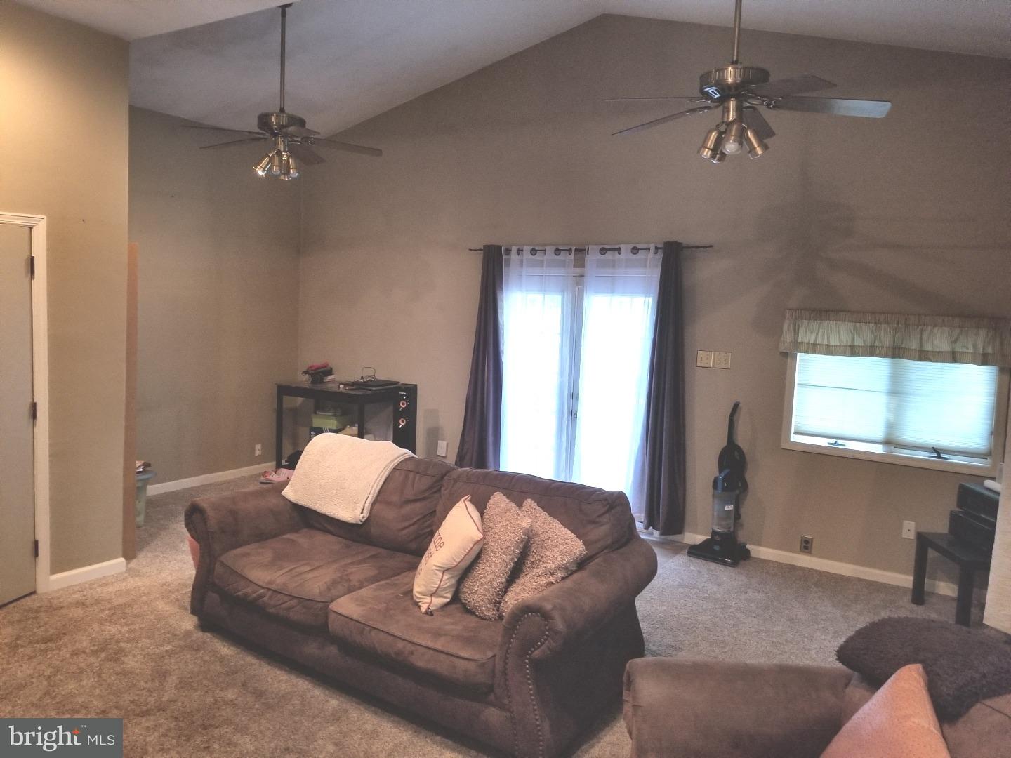 12 Murphy Road Wilmington, DE 19803 - Photo 6 of 12 Family Room