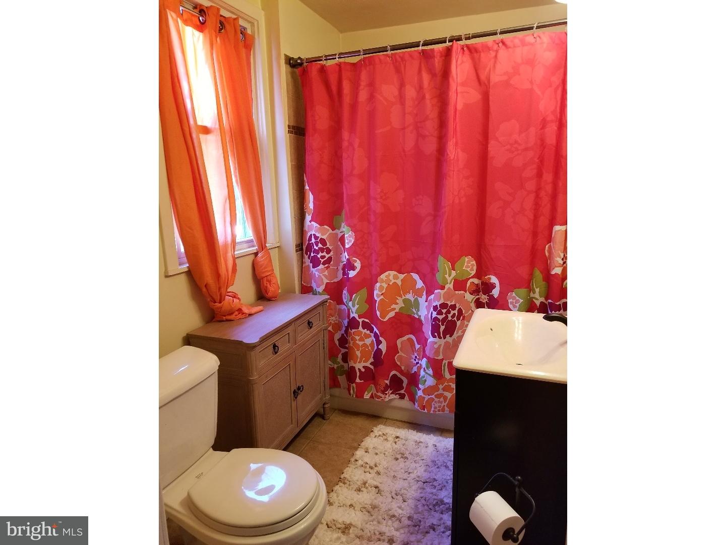 12 Murphy Road Wilmington, DE 19803 - Photo 9 of 12 Bathroom