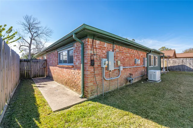 $269,000 | 13727 Oleoke Lane, Houston, TX 77015