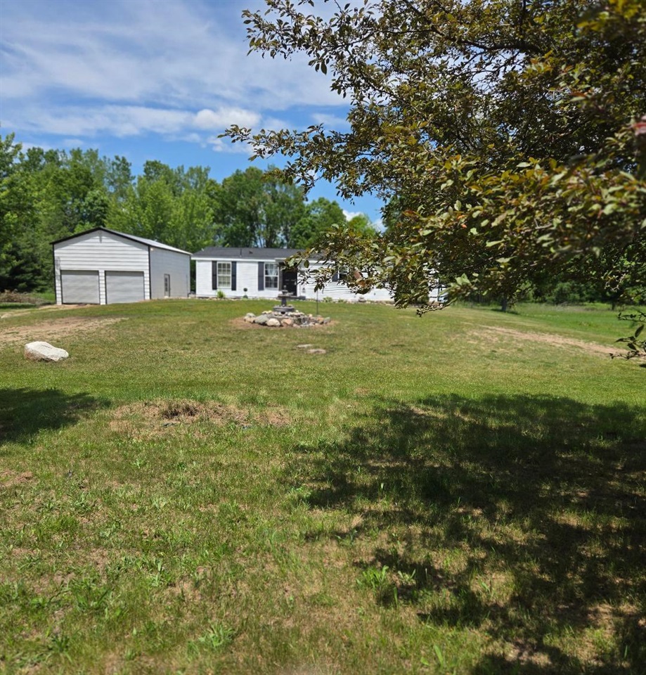 475 Tyler Road Wayland, MI 49348 - Photo 4 of 40