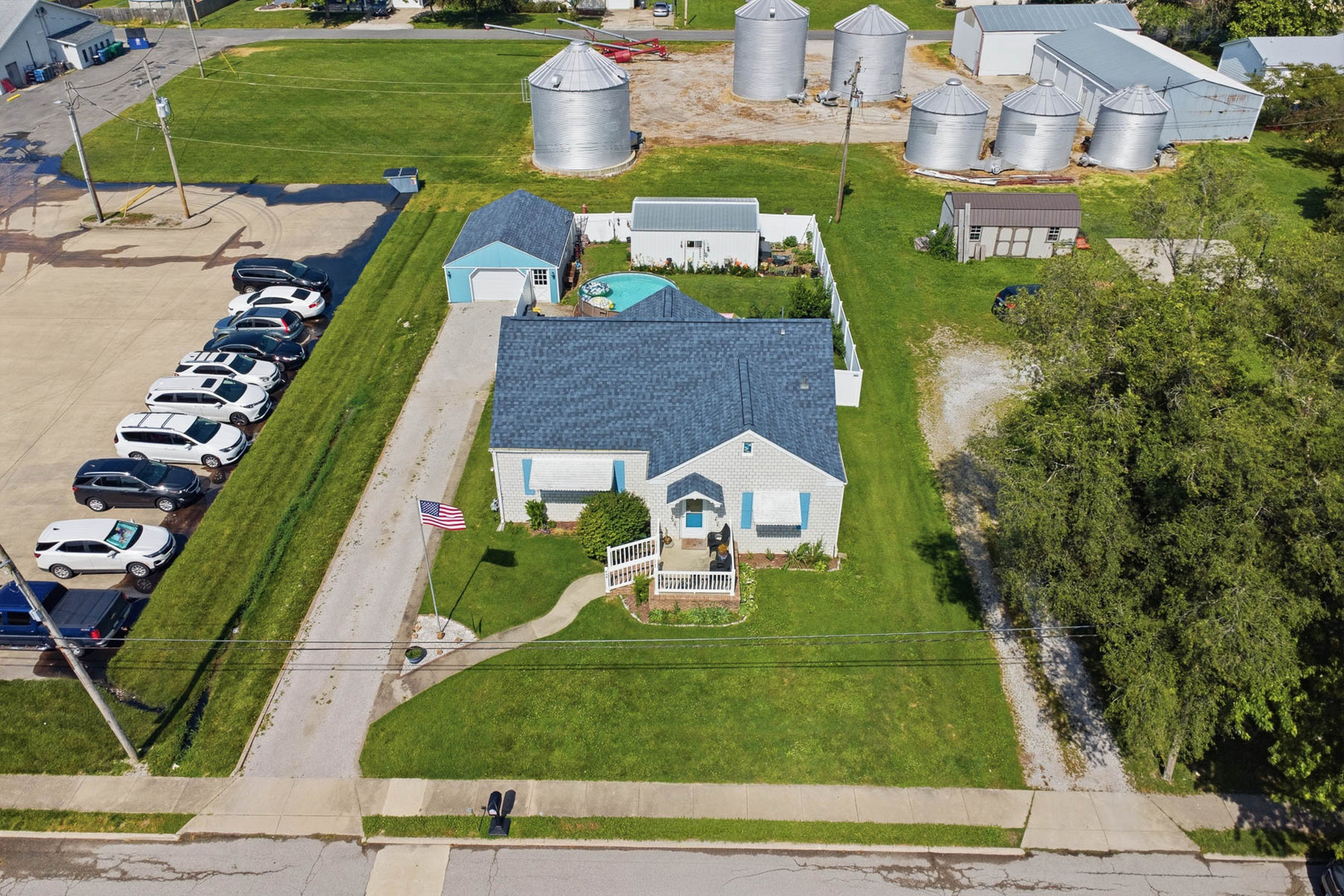 209 South Broadway Hoffman, IL 62250 - Photo 46 of 59
