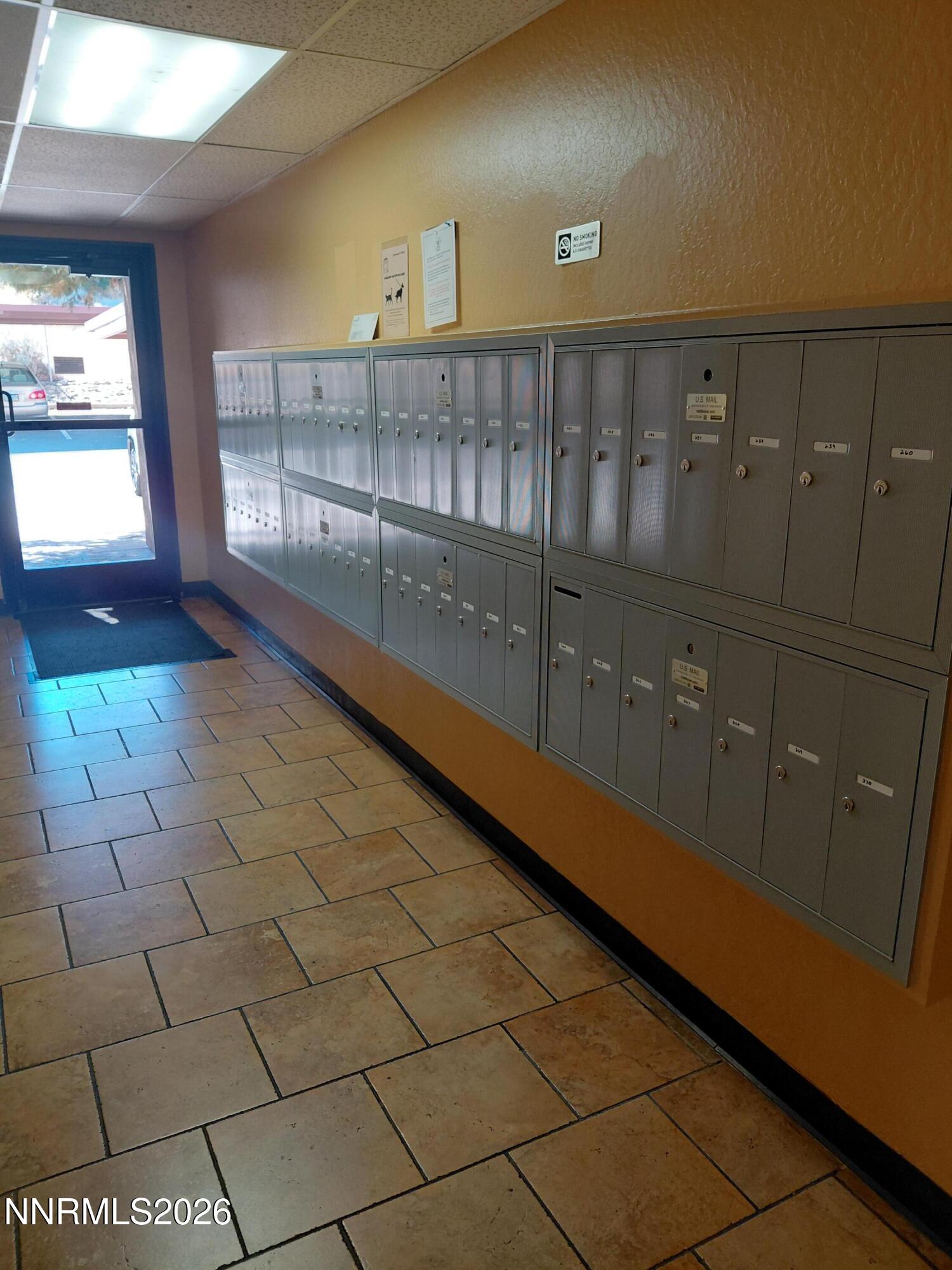 1000 Beck Drive, Unit 162 Reno, NV 89509 - Photo 29 of 31 Common Hallway
