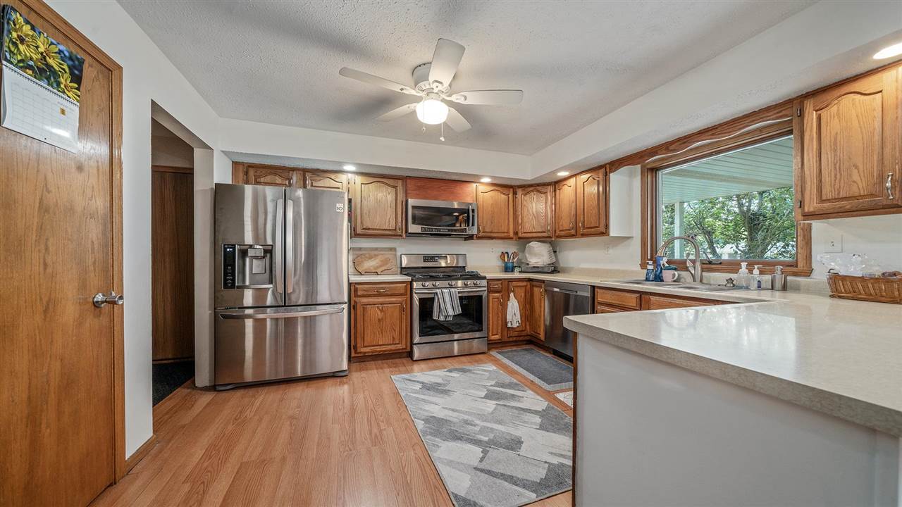 3222 East Mill Road Byron, IL 61010 - Photo 4 of 27 Gallery Image 4