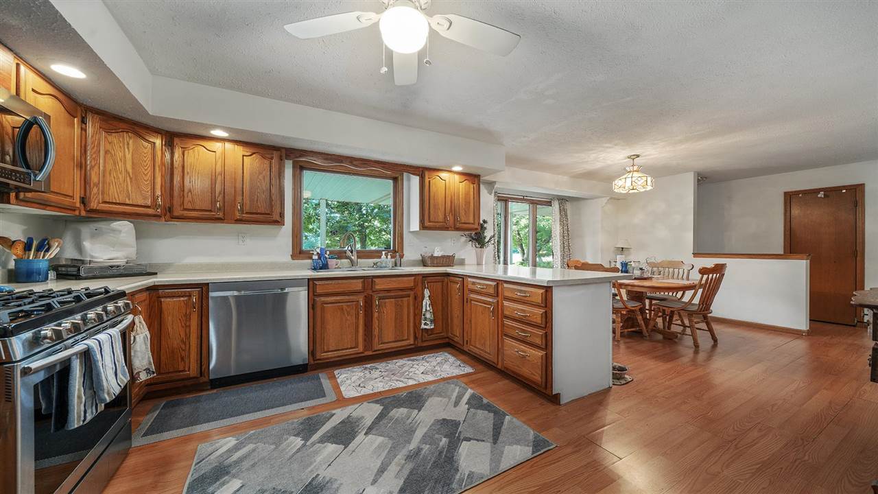 3222 East Mill Road Byron, IL 61010 - Photo 5 of 27 Gallery Image 5