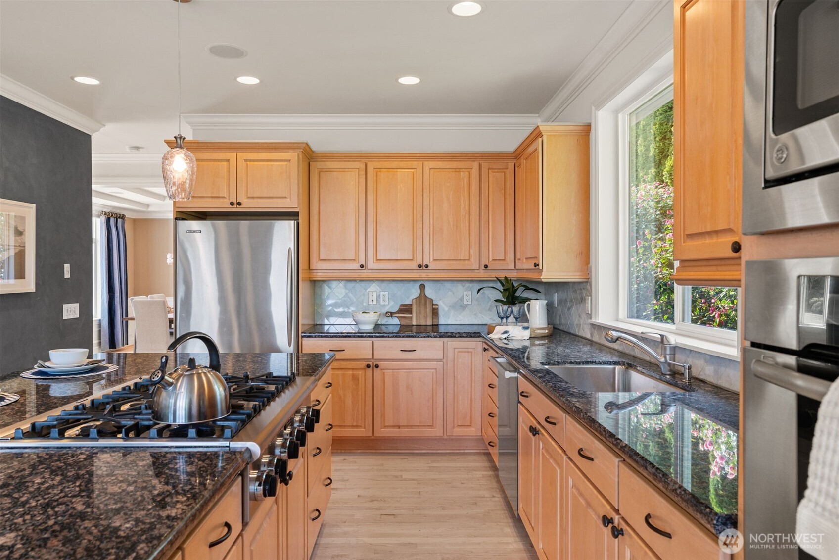 18212 85th Place West Edmonds, WA 98026 - Photo 12 of 40