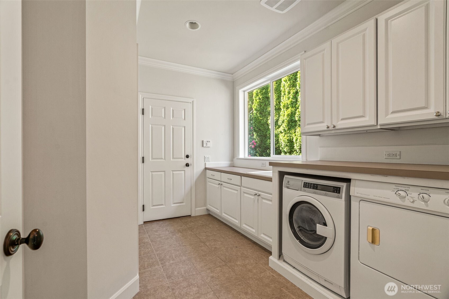 18212 85th Place West Edmonds, WA 98026 - Photo 29 of 40