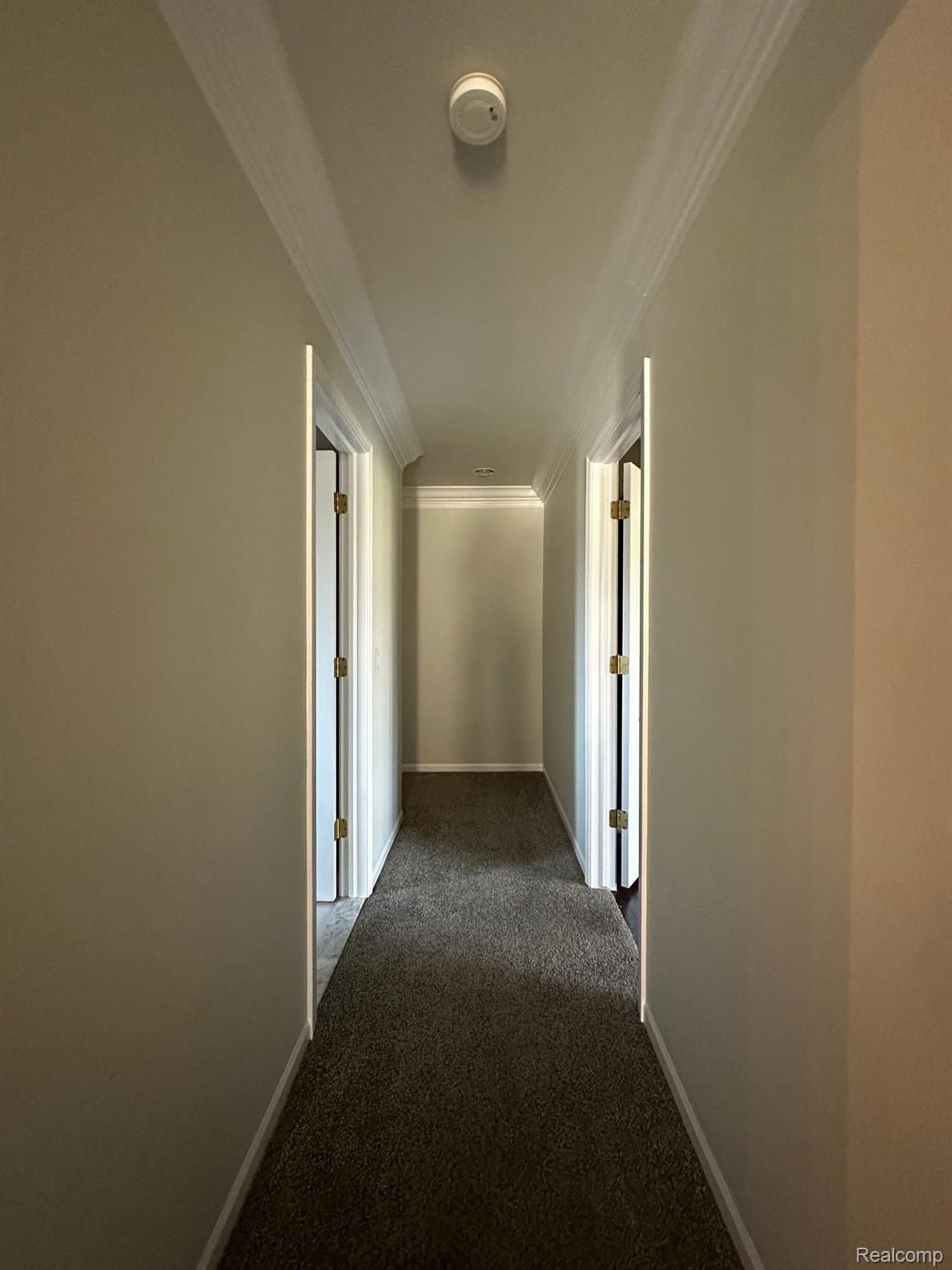 1339 Kentfield Drive Rochester, MI 48307 - Photo 27 of 64 Hallway 2nd floor