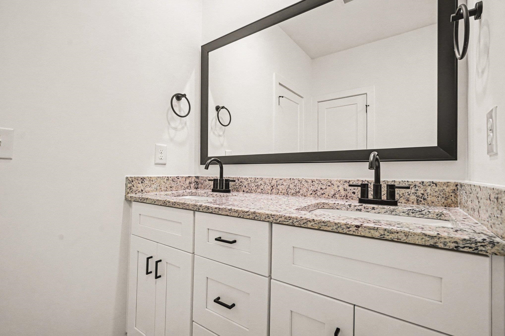 202 Pine Street Easley, SC 29640 - Photo 17 of 29