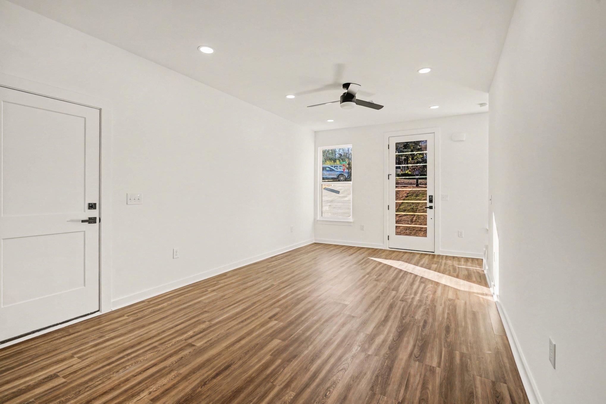 202 Pine Street Easley, SC 29640 - Photo 6 of 29