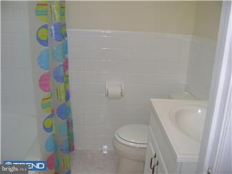 1632 Ashurst Road Philadelphia, PA 19151 - Photo 5 of 11 Gallery Image 5
