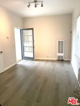 $1,690 | 1700 Griffith Park Boulevard, Unit 1704 1, Los Angeles, CA 90026