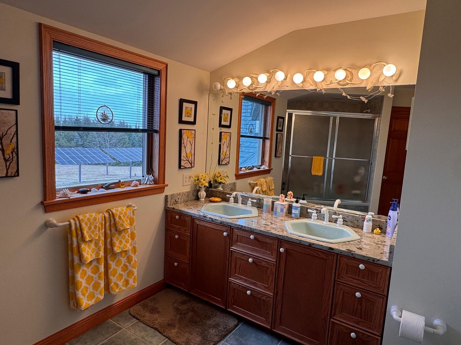 55 Niles Road Presque Isle, ME 04769 - Photo 52 of 80 2nd floor Bathroom