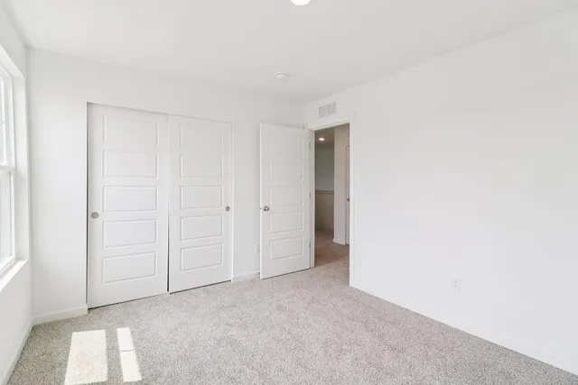 $479,990 | 9956 Edgebrook Lane, Huntley, IL 60142