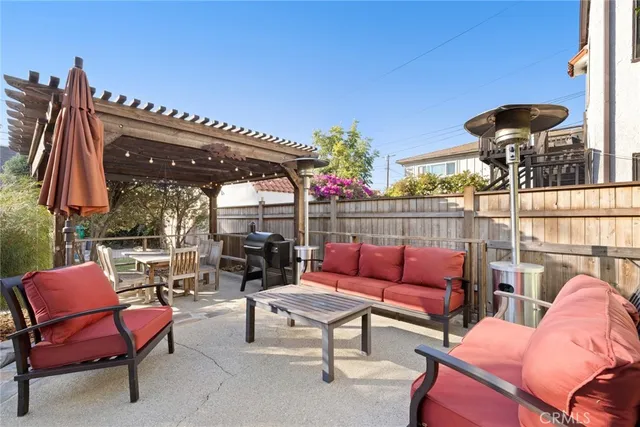 $989,000 | 801 Stanley Avenue, Long Beach, CA 90804
