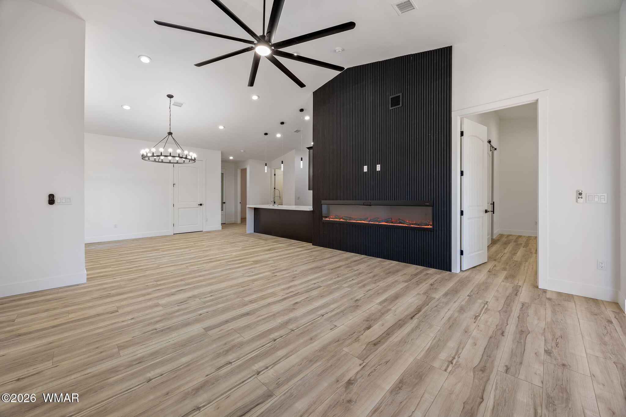 2711 West Villa Loop Show Low, AZ 85901 - Photo 9 of 28 2711WVillaLoop-ShowLow-AZ-6