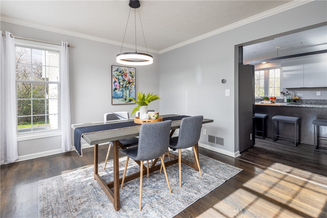 31 Eaglewood Circle Pittsford, NY 14534 - Photo 11 of 50