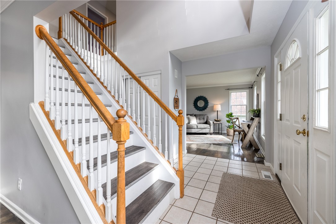 31 Eaglewood Circle Pittsford, NY 14534 - Photo 4 of 50