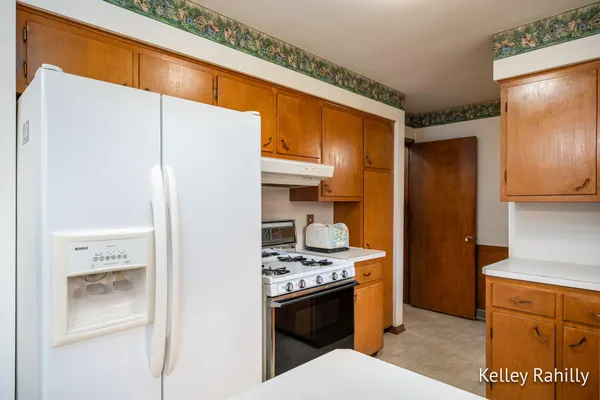 $430,000 | 2762 100th Street Southeast, Caledonia, MI 49316