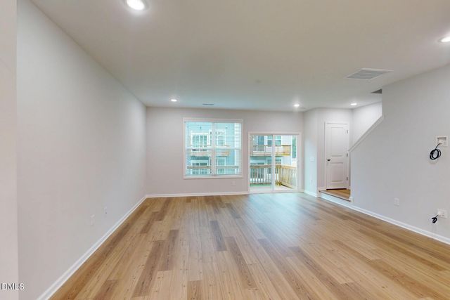 $460,000 | 2728 Hunter Woods Drive, Unit 626, Apex, NC 27502