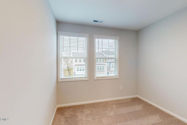 $460,000 | 2728 Hunter Woods Drive, Unit 626, Apex, NC 27502