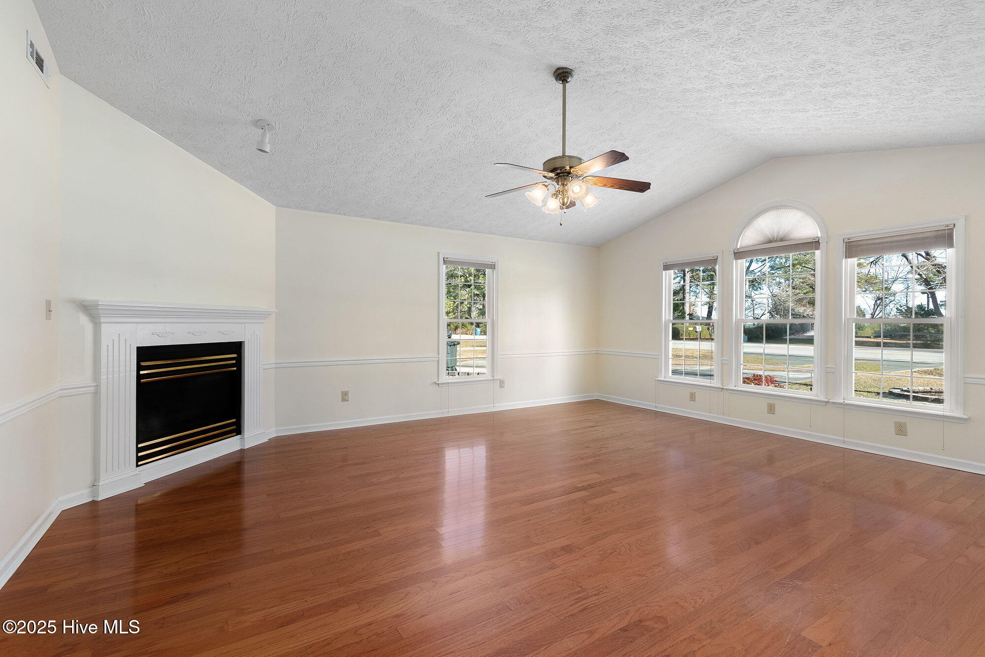 4503 Rivershore Drive New Bern, NC 28560 - Photo 21 of 51 21-web-or-mls-chadwick-visuals-4503-rive