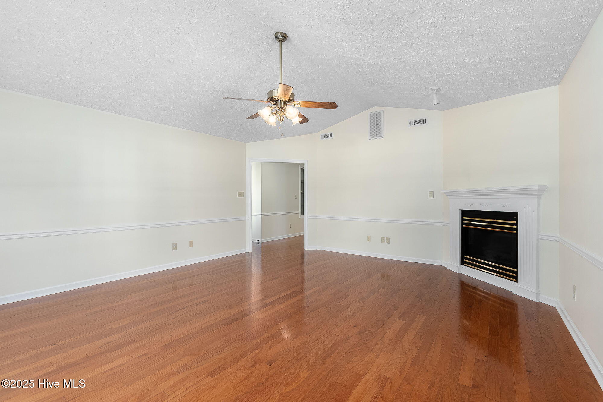 4503 Rivershore Drive New Bern, NC 28560 - Photo 22 of 51 22-web-or-mls-chadwick-visuals-4503-rive