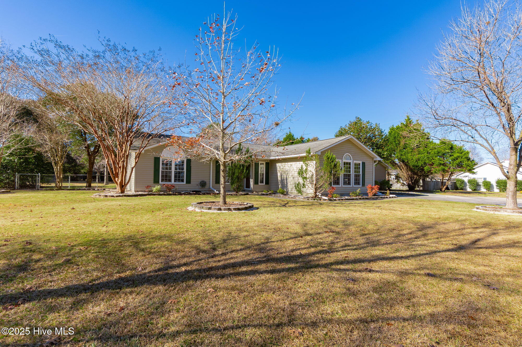 4503 Rivershore Drive New Bern, NC 28560 - Photo 3 of 51 3-web-or-mls-chadwick-visuals-4503-river