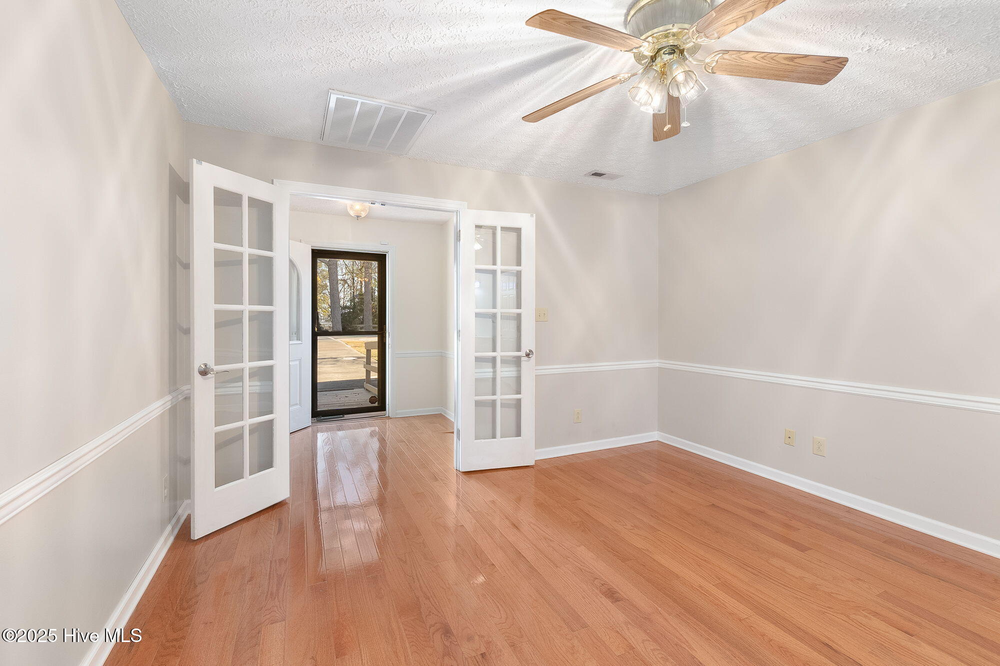4503 Rivershore Drive New Bern, NC 28560 - Photo 10 of 51 10-web-or-mls-chadwick-visuals-4503-rive