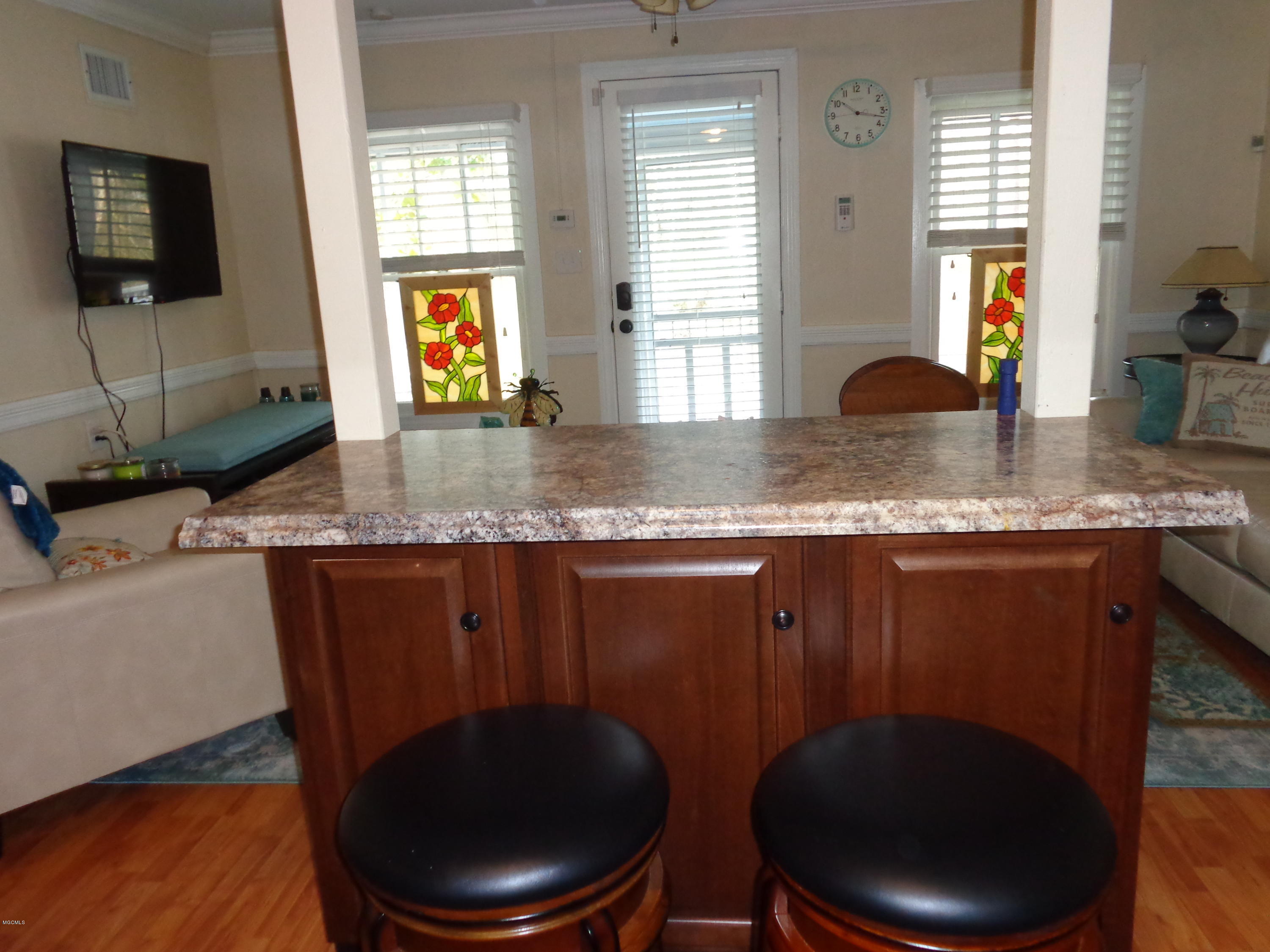 13169 Snug Harbor Road Biloxi, MS 39532 - Photo 10 of 29 008