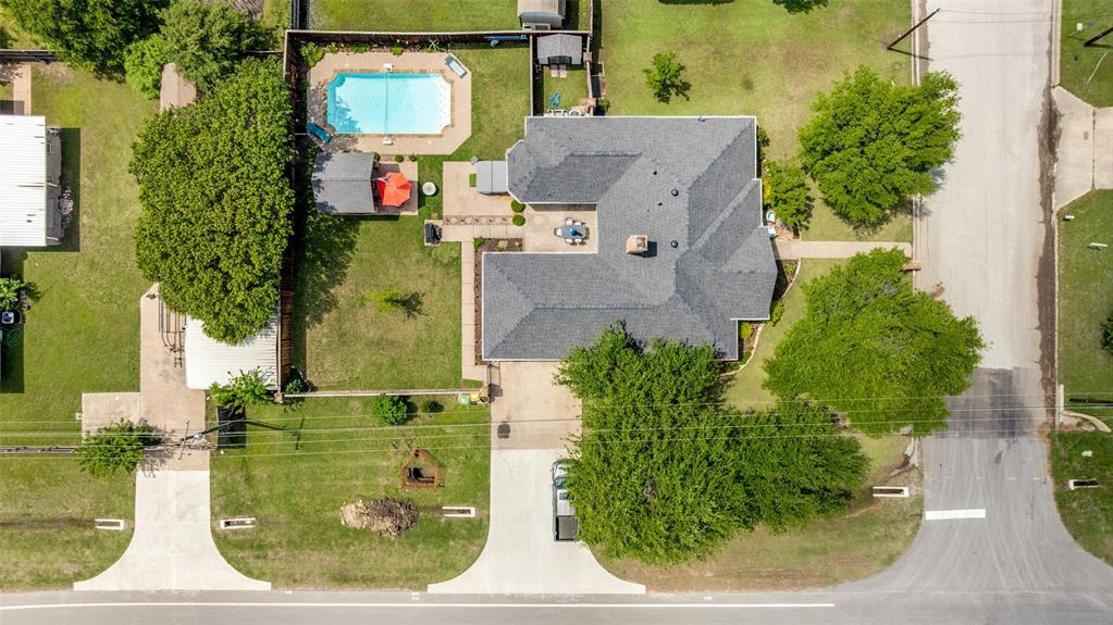 1 Finley Circle Krum, TX 76249 - Photo 30 of 30 an aerial view of a house with a yard