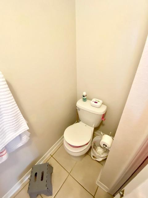 4034 Randi Road Crestview, FL 32539 - Photo 14 of 25 Master bathroom