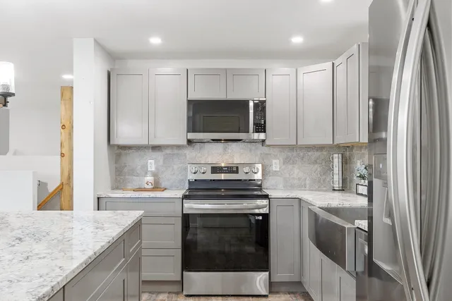 $529,999 | 1416 Parker Mountain Road, Strafford, NH 03884