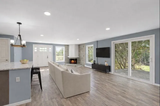 $529,999 | 1416 Parker Mountain Road, Strafford, NH 03884