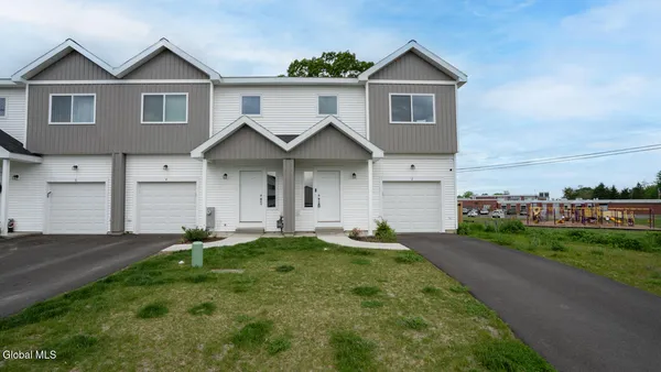 $299,000 | 2 Giovanna Court, Troy, NY 12180