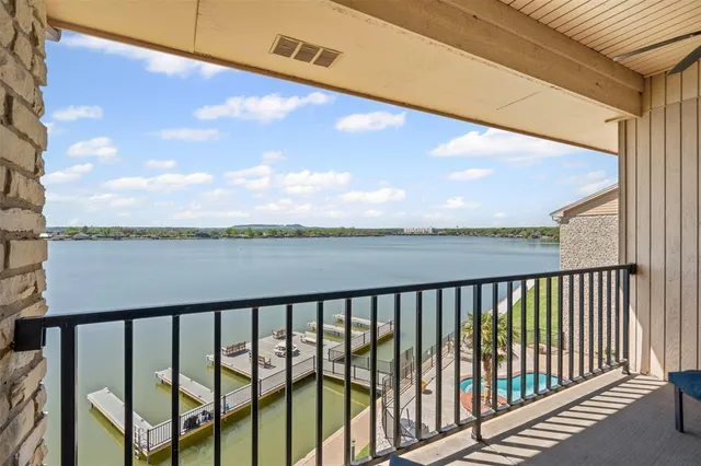 $225,000 | 401 East Pearl Street, Unit 2306, Granbury, TX 76048