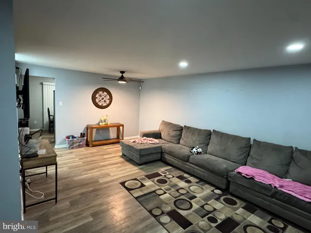 $2,600 | 556 South Dove Road, Yardley, PA 19067