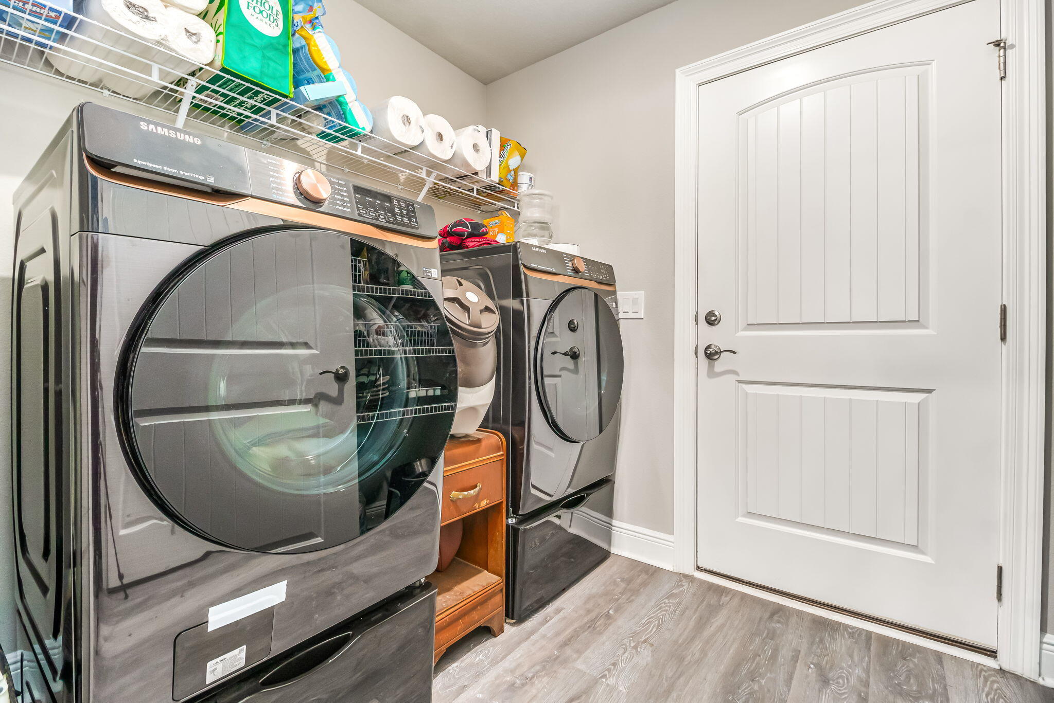 9188 Trident Road Milton, FL 32583 - Photo 32 of 47 a utility room with dryer and washer