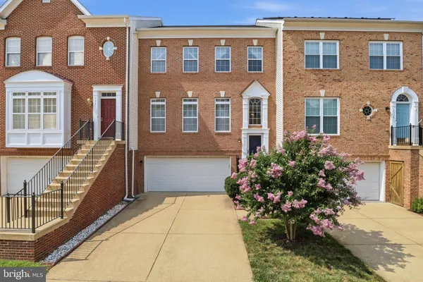 $800,000 | 7333 Hampton Manor Place, Springfield, VA 22150