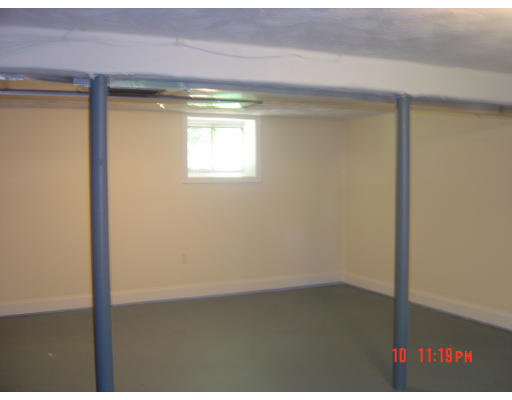 7 Regis Road Arlington, MA 02474 - Photo 8 of 11 Gallery Image 8