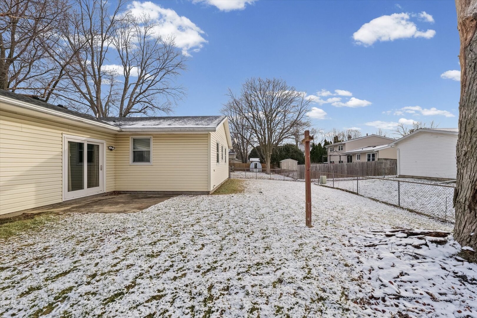 2307 Branch Road Champaign, IL 61821 - Photo 25 of 26 a backyard of a house with lots of green space