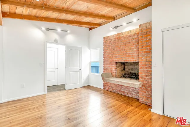 a view of a living room