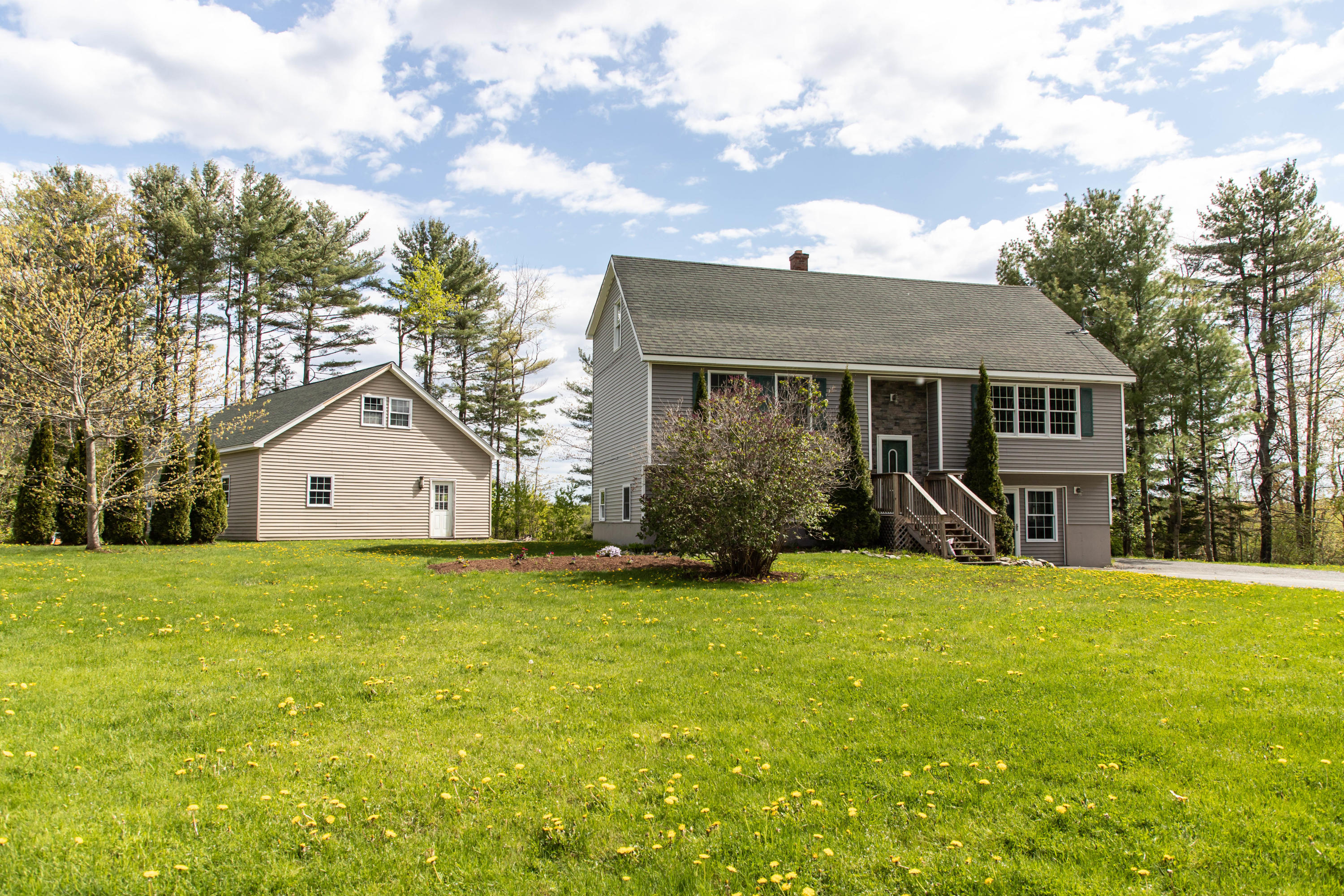 15 Ridgeview Lane Bangor, ME 04401 - Photo 2 of 44 3MackenzieNicolePhotography-3