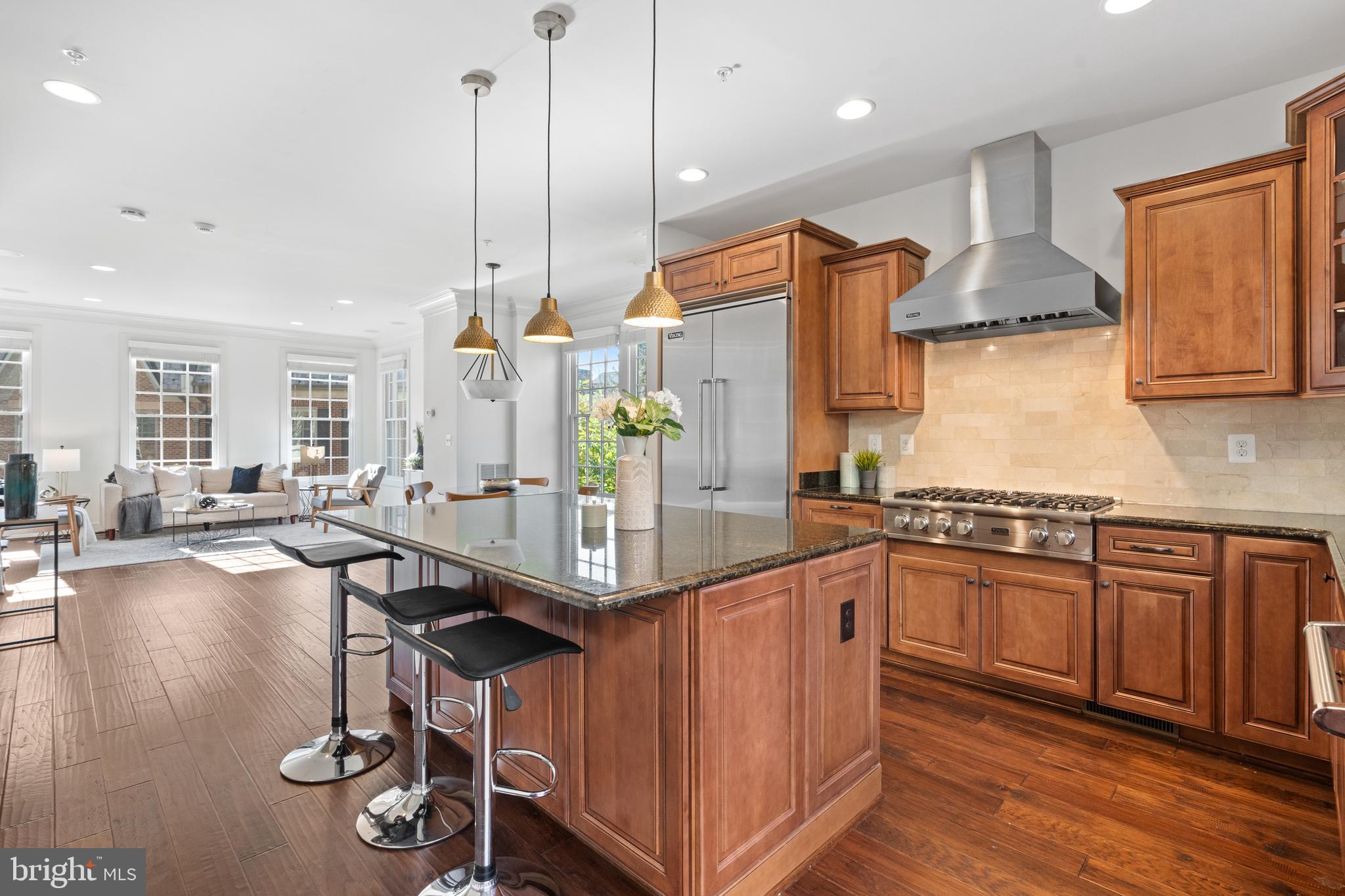 4543 Westhall Drive Washington, DC 20007 - Photo 11 of 40