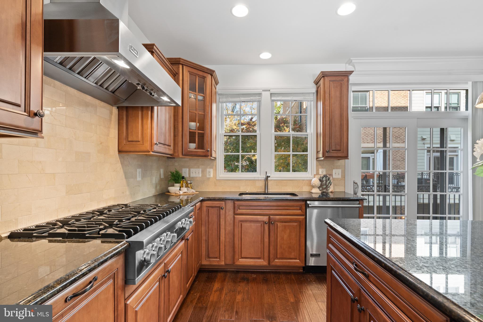 4543 Westhall Drive Washington, DC 20007 - Photo 13 of 40